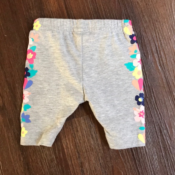 Floral capris - Picture 3 of 3